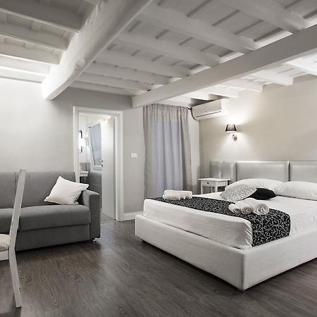 Delsi Suites Pantheon Roma Habitación foto