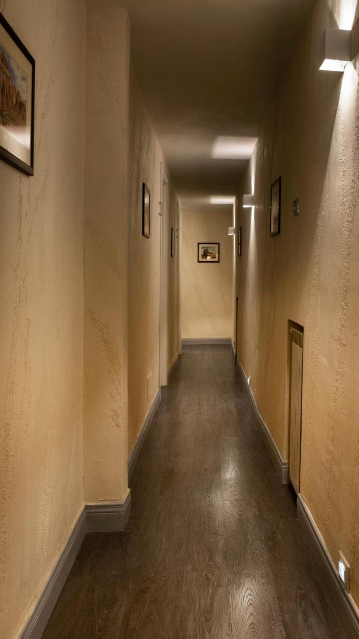 Delsi Suites Pantheon Roma Exterior foto