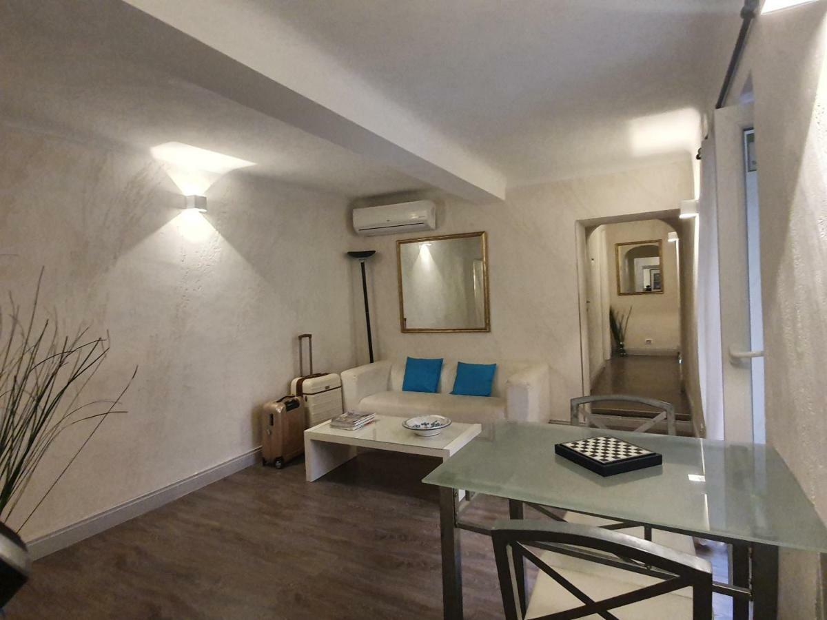 Delsi Suites Pantheon Roma Exterior foto